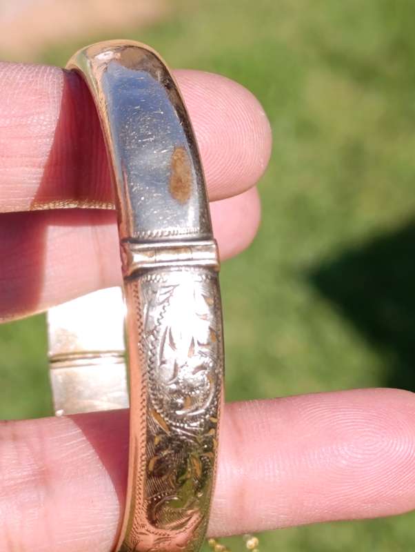 9ct Metal Core Floral 1CM Vintage Bangle