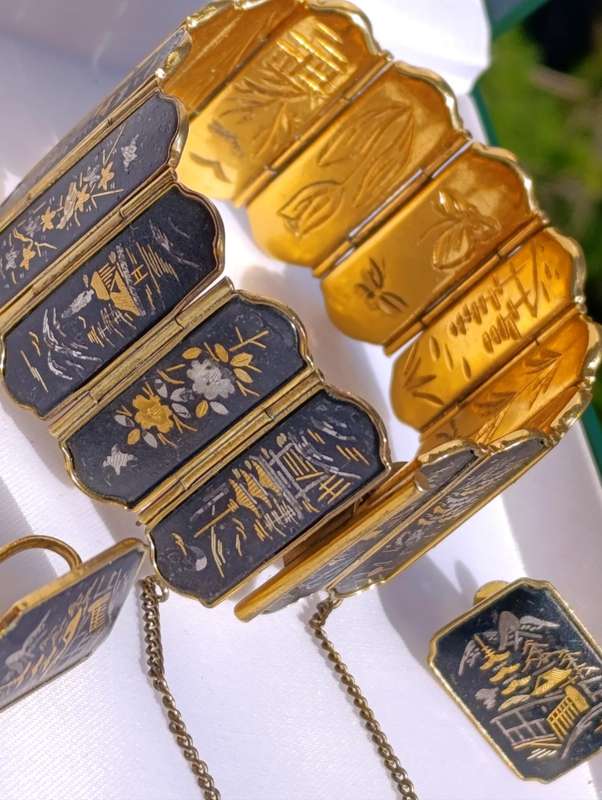 Rare Shakudo Amita Gold Inlay Bracelet Set