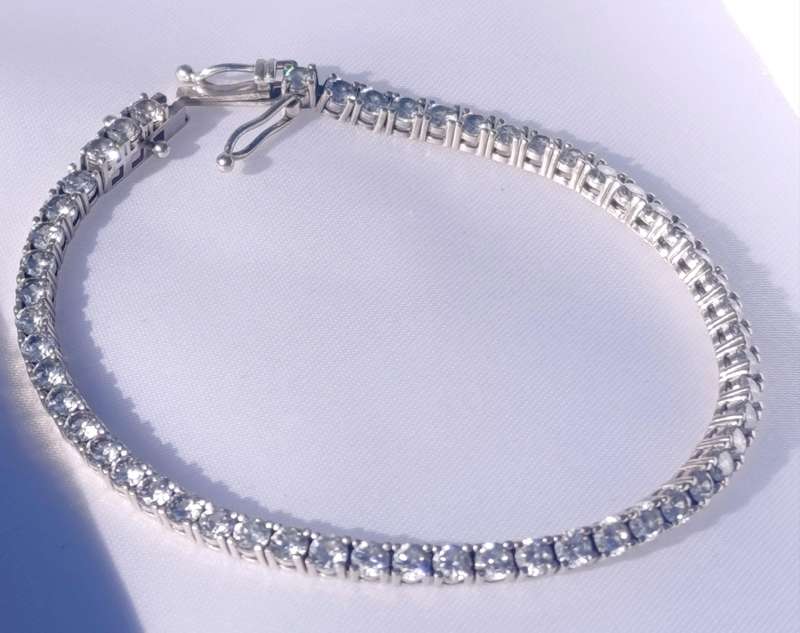 9ct White Gold 3MM Stone Bracelet