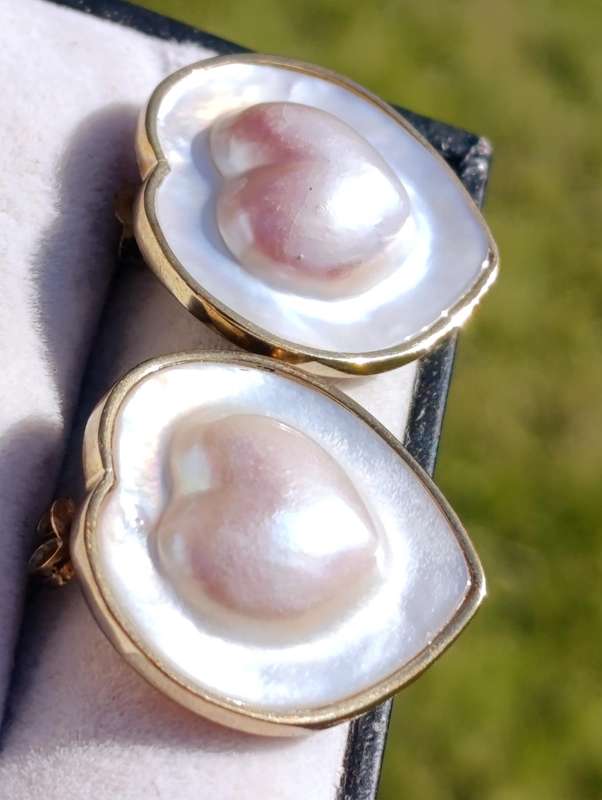 Rare Estate 9ct Heart Blister Pearl Earrings