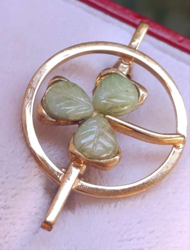 Green Jade Leaf Vintage Brooch