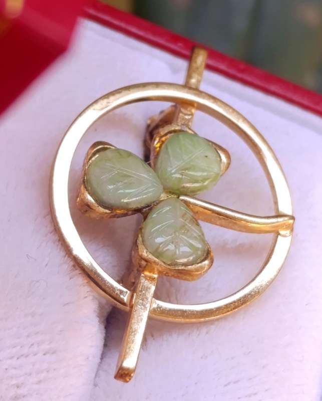 Green Jade Leaf Vintage Brooch