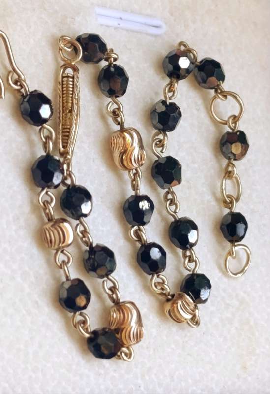 9ct Gold Vintage Crystal Black Bead Bracelet