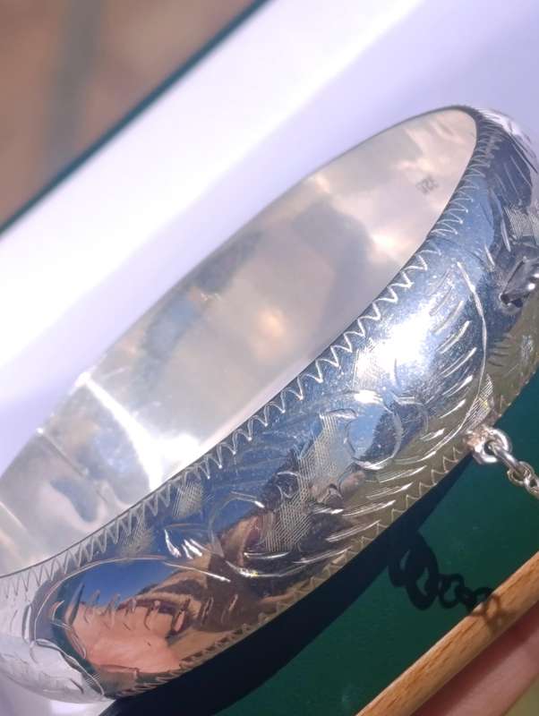 Sterling Floral Cutwork 1.5CM Bangle