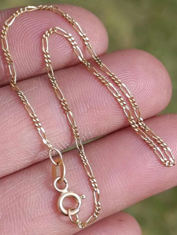 9ct Gold Fine Bracelet