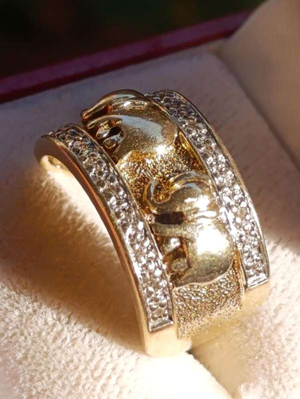 9ct Gold Diamond Elephant Ring