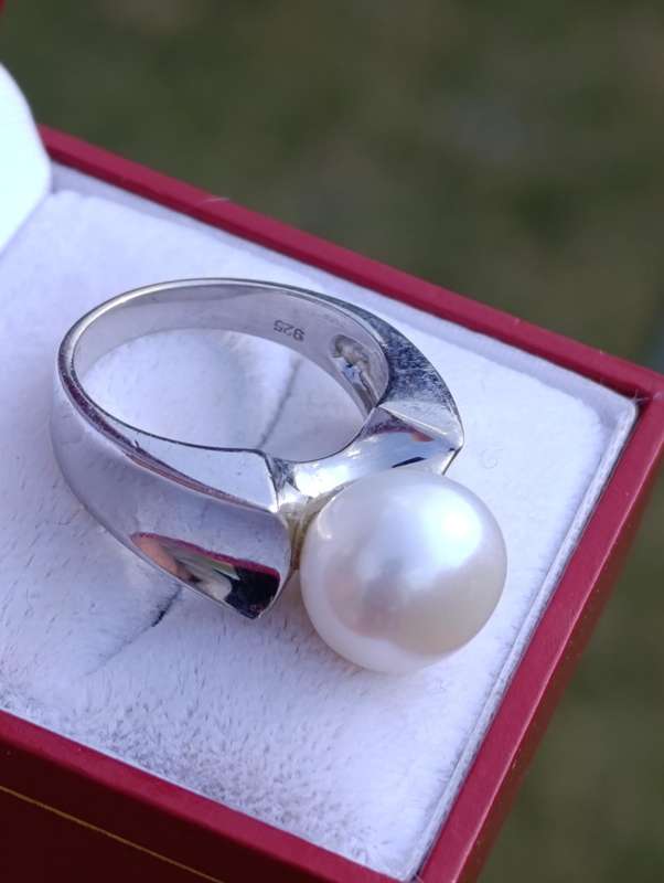 Sterling Vintage Solid Pearl Ring
