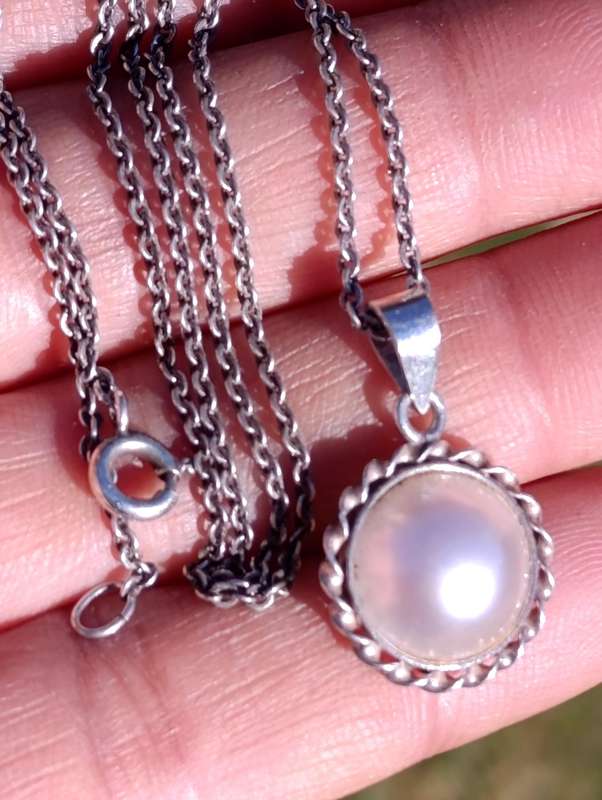Sterling Mabe Pearl Pendant Set