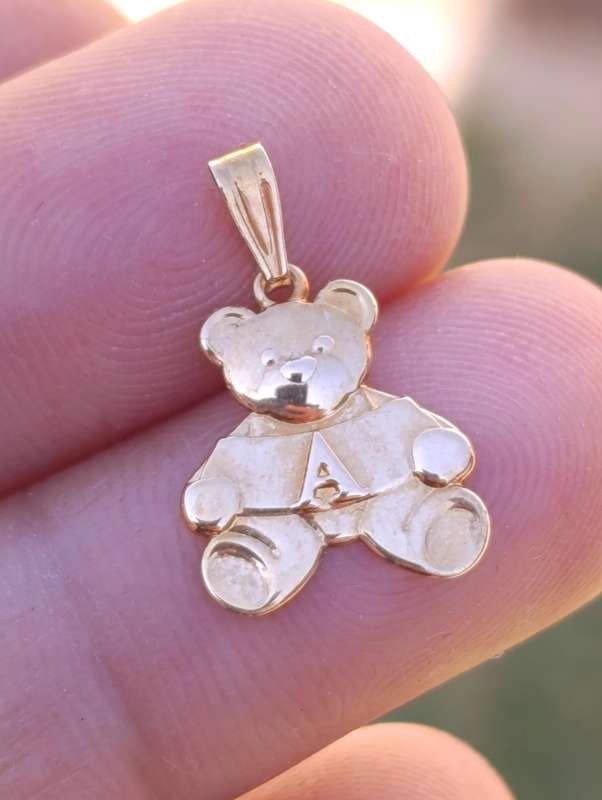 9ct Gold Vintage Teddy Pendant