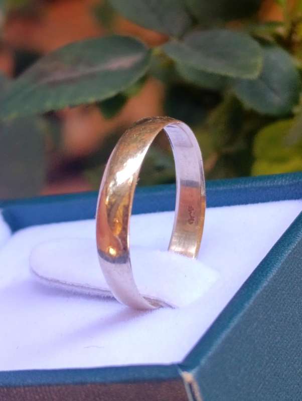 9ct Gold Vintage 3MM Plain Band