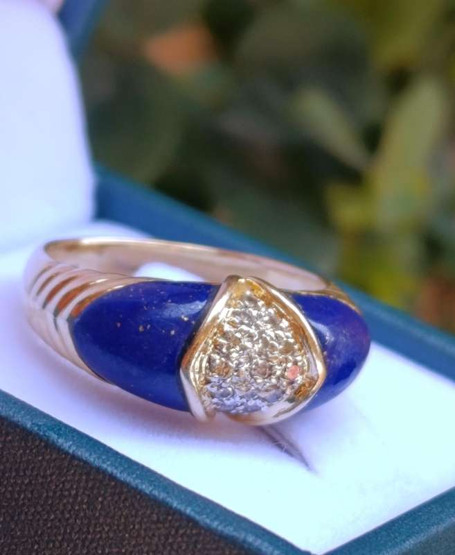 Rare 18ct Estate Diamond Lapis Lazuli Ring