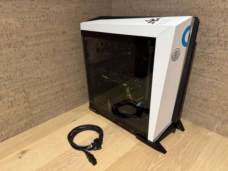 High Performance Gaming PC  | Nvidia GTX 1070Ti | Intel i7-8700 | 12Gb RAM | 500 GB Samsung SSD