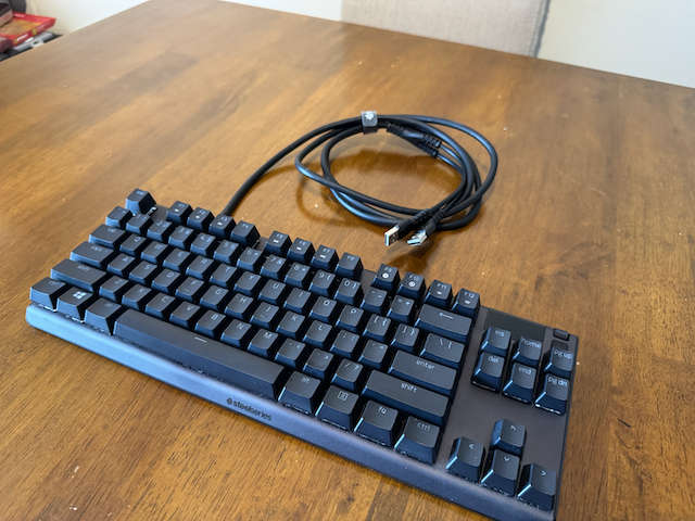 Gaming Mouse and Keyboard | Razer Viper Ultimate and Steelseries Apex Pro TKL