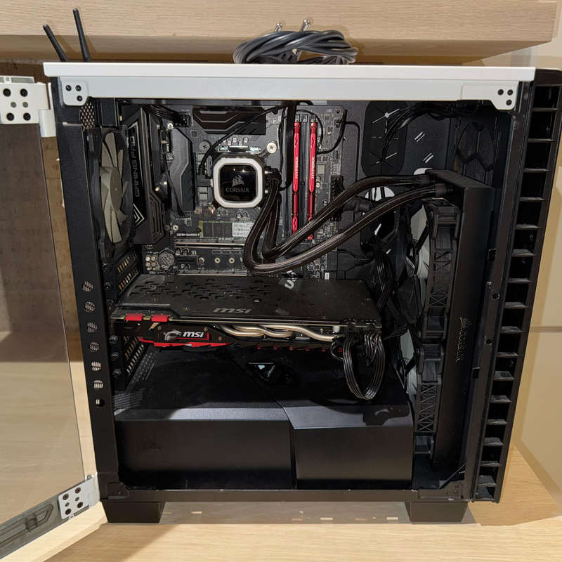 Gaming Desktop | Intel i7-8700 & GTX 1070TI | 16 Gb RAM & NVME Storage | MSI Motherboard w/ Wifi