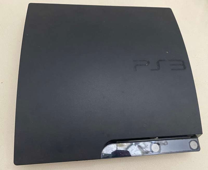 Sony Ps3 250 gig console. Plus Ps3 games and Xbox one games bundle.