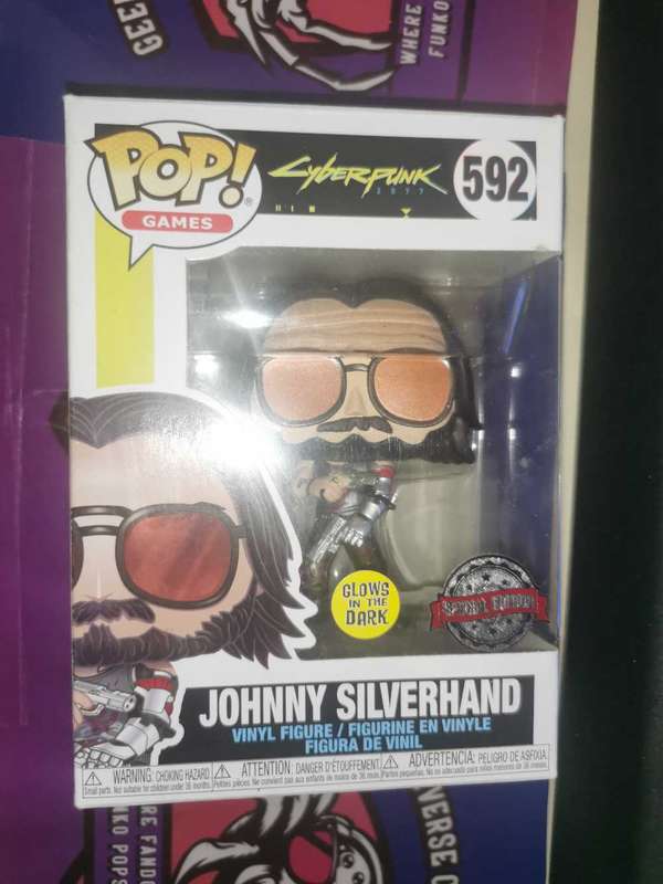 Funko Pop! 592 Cyberpunk - Johnny Silverhand (Glow In The Dark)