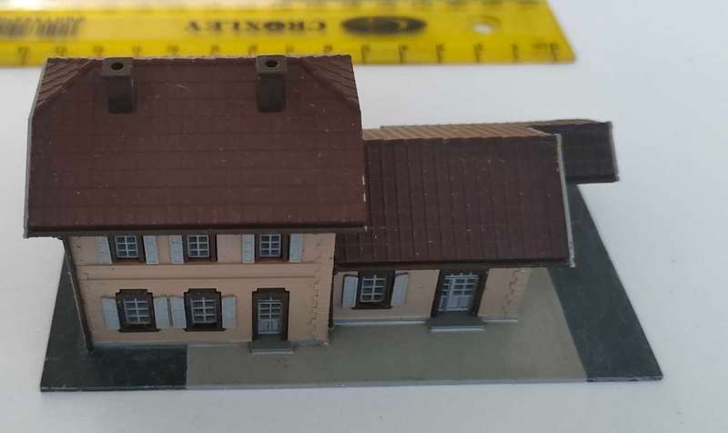 Z Scale Building