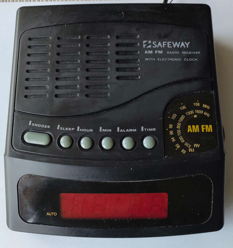 Safeway Bedside Alarm Clock/ Radio