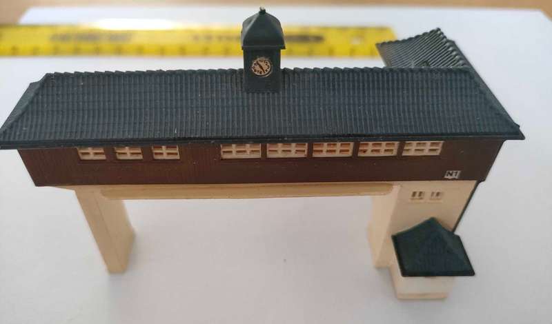 Z Gauge Building