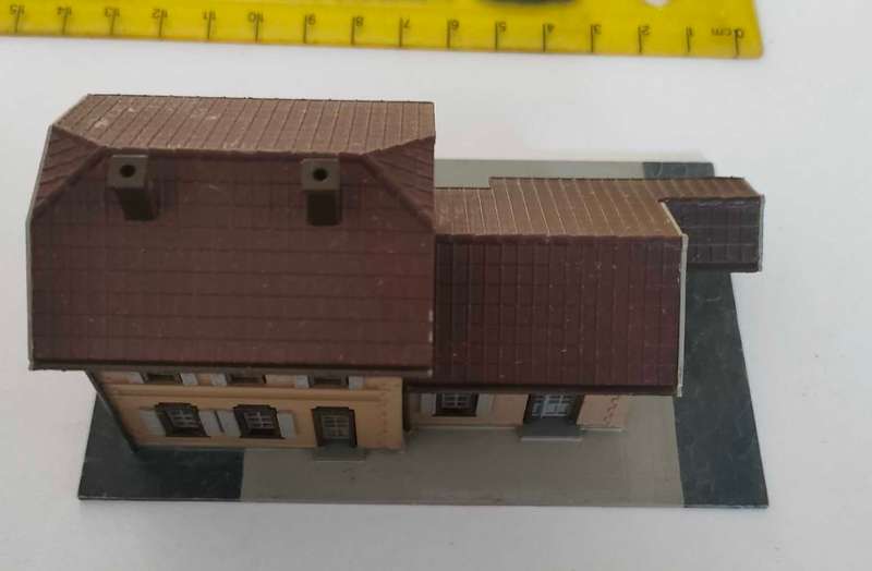 Z Scale Building