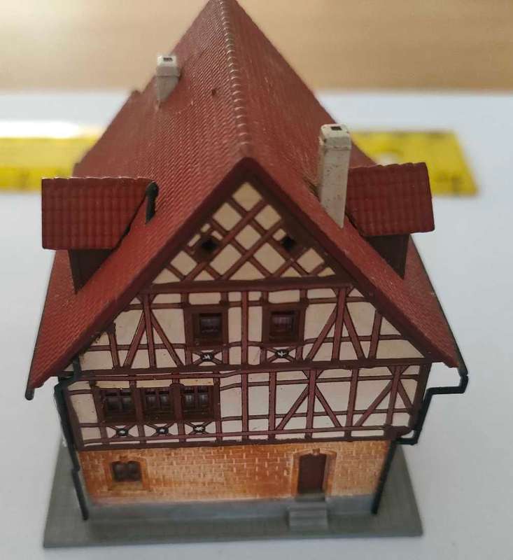 Z Gauge Building