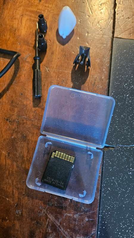 Sky Conqueror H4819GPS. Live Camera/Video Plus Accessories