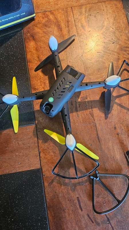 Sky Conqueror H4819GPS. Live Camera/Video Plus Accessories