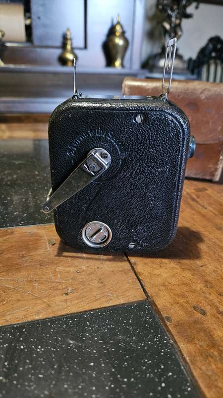 Antique 1928 9.5mm Baby Cine Camera
