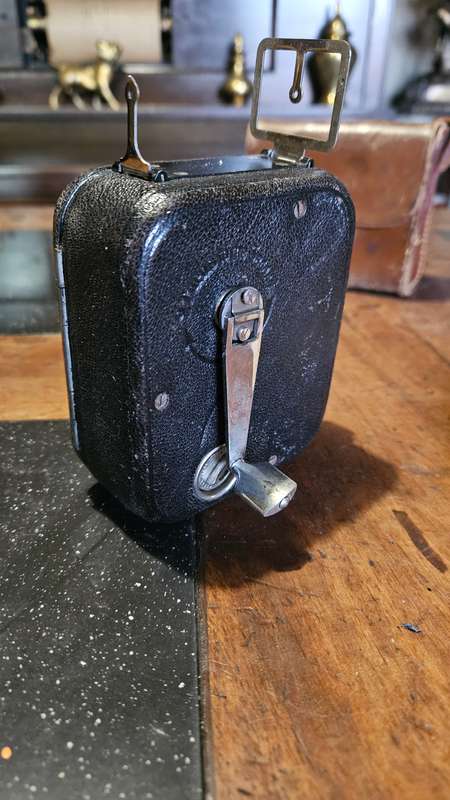 Antique 1928 9.5mm Baby Cine Camera
