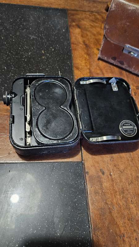 Antique 1928 9.5mm Baby Cine Camera
