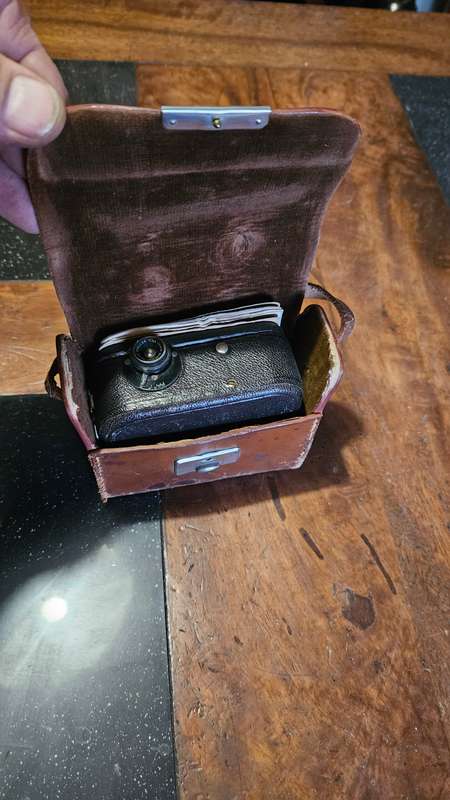 Antique 1928 9.5mm Baby Cine Camera