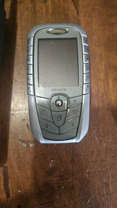 Cell Phone Lot