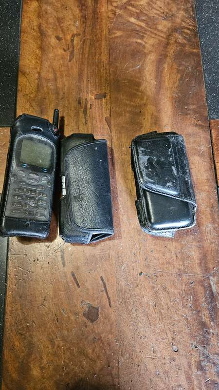 Cell Phone Lot