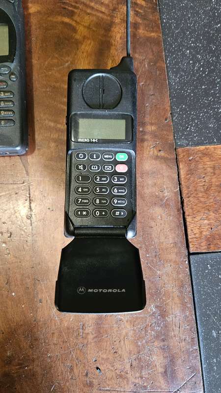 Cell Phone Lot