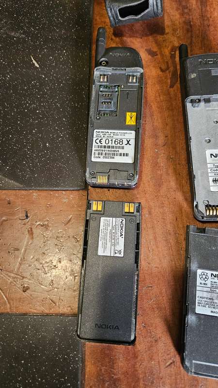 Cell Phone Lot