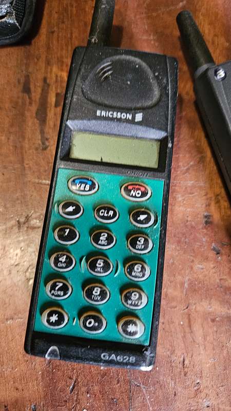 Cell Phone Lot