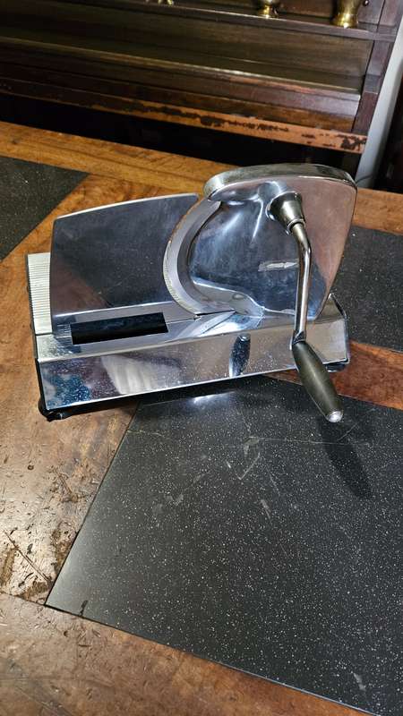 Pineware Meat Slicer