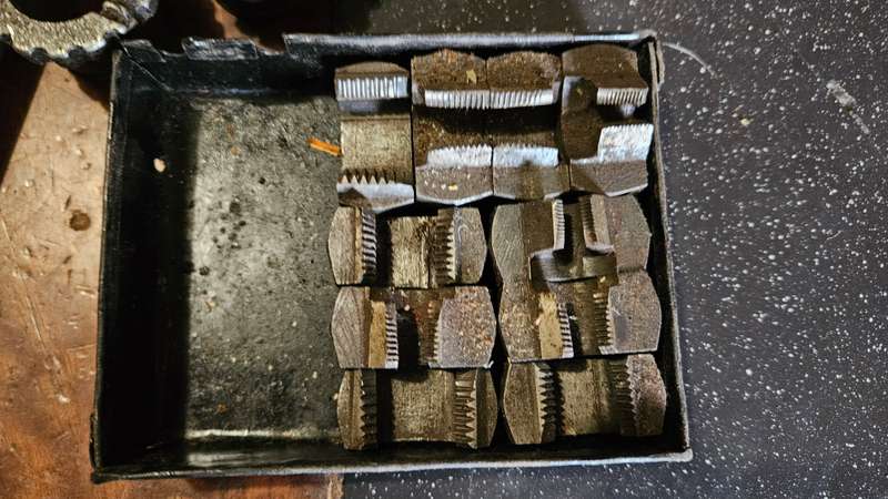 "RESERVED FOR TAAIBRAH"   Little Giant Pipe Threading Tool Kit. Made in USA