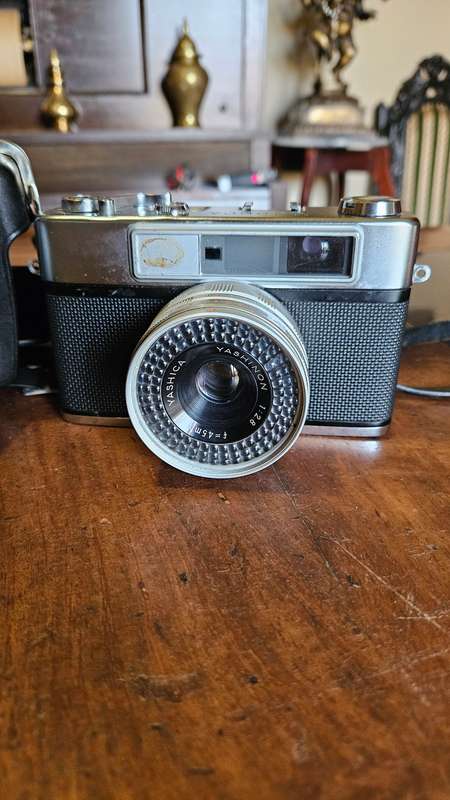 Vintage Yashica Citizen Viewfinder Camera