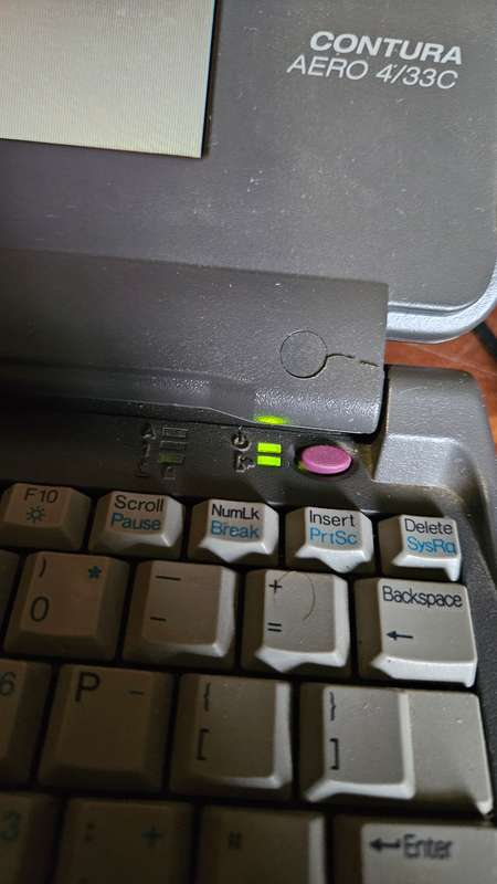 Compaq Contura Aero 4/33C Series 2830A