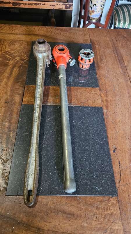 Reversable Ratchet Wrenches