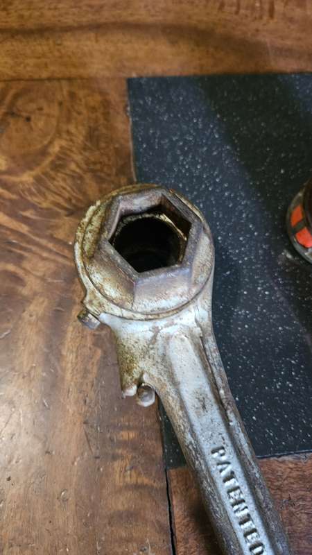 Reversable Ratchet Wrenches