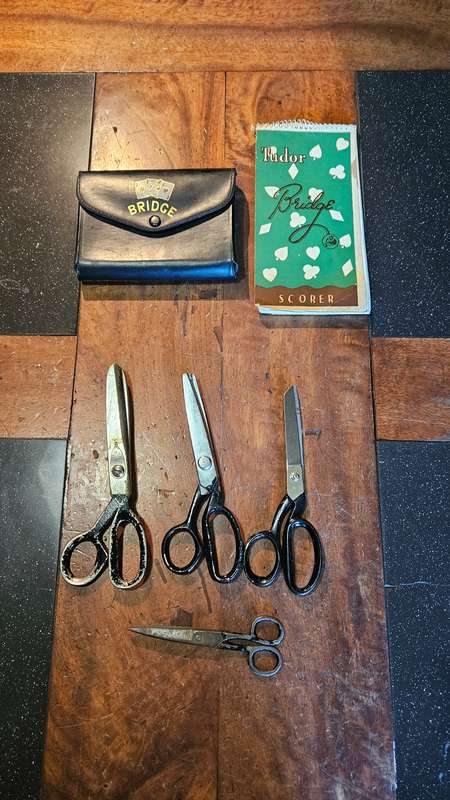 Vintage Scissors & Bridge Card Game plus Booklet