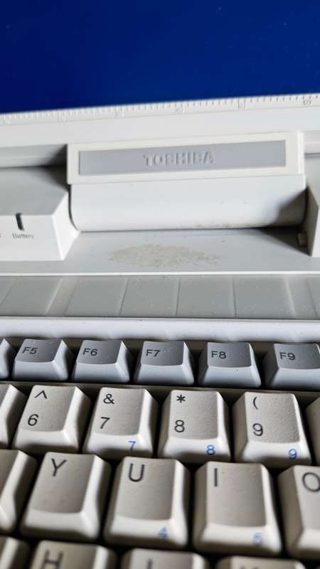 Toshiba T1200XE Model PA8001 U