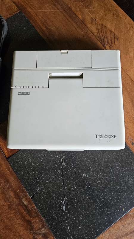 Toshiba T1200XE Model PA8001 U