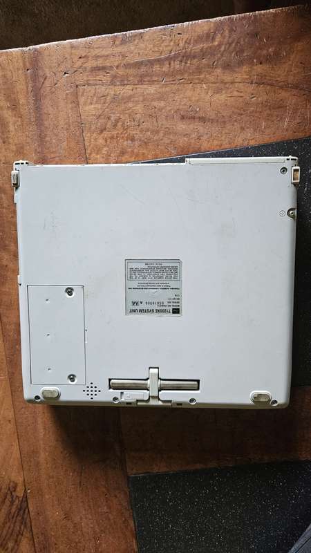 Toshiba T1200XE Model PA8001 U