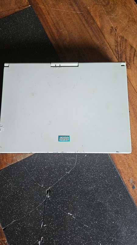 Siemens Nixdorf Model PCD 3 Nsl Laptop
