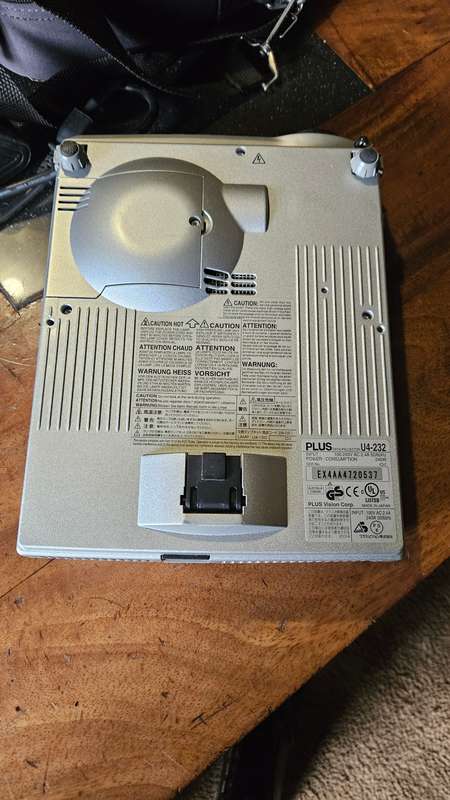 Plus U4-232 Projector
