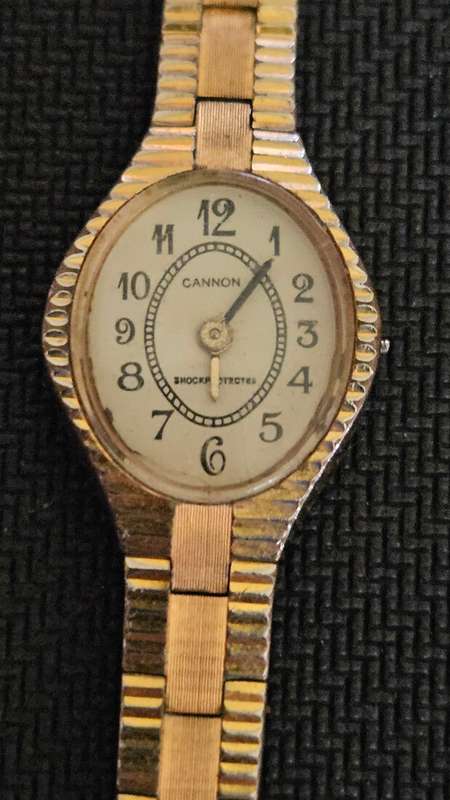 Vintage Cannon Ladies Automatic Wristwatch 17 Jewels Plus Leather Straps