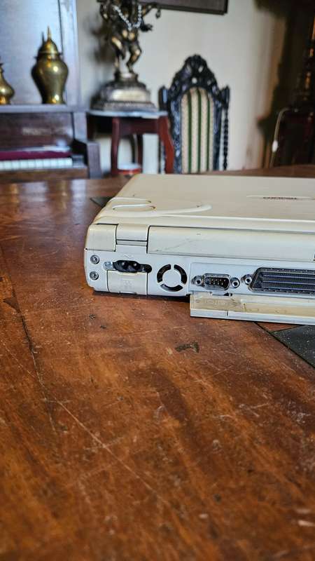 Vintage Compaq Lite Elite Laptop 4/40 CK